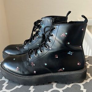 Zara Boots 🌸